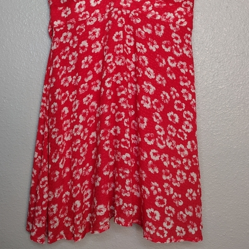 NWT Lulus Garden Explorer Red Floral Print Textured Deep V Neck Midi Dress Sz S - Picture 5 of 16